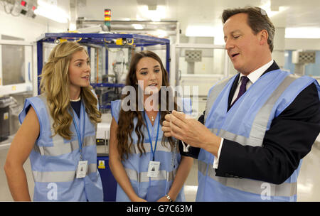 Cameron visite au laboratoire Abbott Soins du Diabète - Oxfordshire Banque D'Images