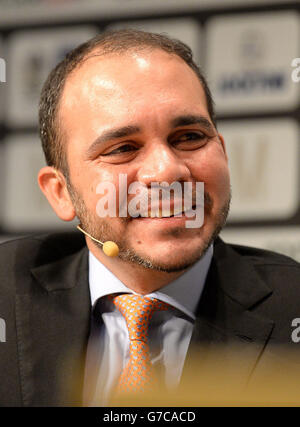 Le vice-président de la FIFA, S.A.R. le Prince Ali Bin Al Hussein parle, au cours de la première journée de la Convention de football EX au complexe de convention de Manchester Central, à Manchester. Banque D'Images