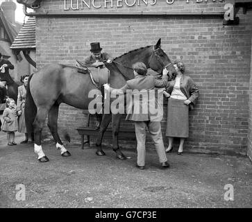 La chasse au renard - Vieux montreal et Burstow Hunt - empennage, East Sussex Banque D'Images