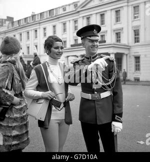 Miss World concurrents lors d'un voyage touristique dans Londres. Banque D'Images