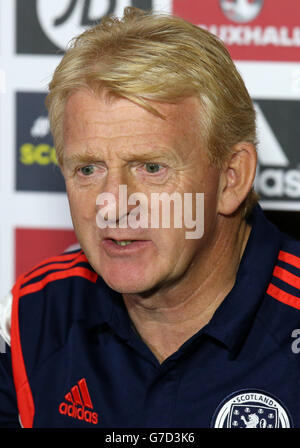 Gordon Strachan, responsable écossais, lors d'une conférence de presse à Mar Hall à Bishopton, avant leur match de demain contre la Géorgie. Banque D'Images