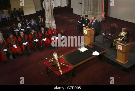 Sir Tim Berners-Lee s'exprimant au Guildhall de Londres après avoir reçu la liberté honorifique de la ville de Londres. Banque D'Images