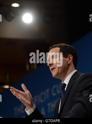 Le chancelier George Osborne prononcera son discours d’ouverture à la conférence du Parti conservateur au Centre international des congrès de Birmingham. Banque D'Images