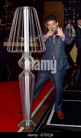 John Altman assiste aux Inside SOAP Awards à DSTRKT, Londres. Banque D'Images