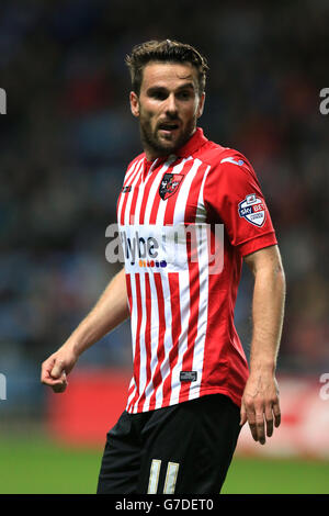 Soccer - Johnstone's Paint Trophy - second tour - Coventry City / Exeter City - Ricoh Arena. Arron Davies, Exeter City Banque D'Images