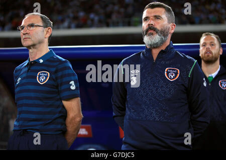 Martin O'Neil, directeur de la République d'Irlande, et Roy Keane (à droite), pendant la qualification à l'Euro 2016 de l'UEFA, le Groupe D au Boris Paichadze Dinamo Arena, Tbilissi. Banque D'Images