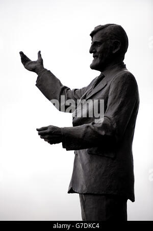 Football - Sky Bet League One - Coventry City / Bristol City - Ricoh Arena. La statue de Jimmy Hill à l'extérieur de la Ricoh Arena Banque D'Images