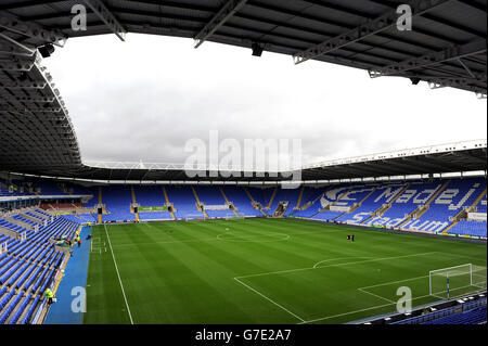 Football - Championnat Sky Bet - Reading v Derby County - Madejski Stadium.Vue générale du stade Madejski avant le match Banque D'Images