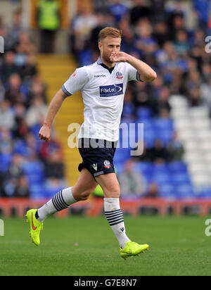 Matthew Mills de Bolton Wanderers célèbre le premier but de ses côtés Banque D'Images