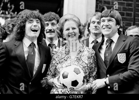 Politique - Margaret Thatcher et d'Angleterre de football - 1980 Banque D'Images