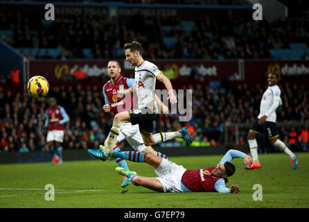 Soccer - Barclays Premier League - Aston Villa v Tottenham Hotspur - Villa Park Banque D'Images