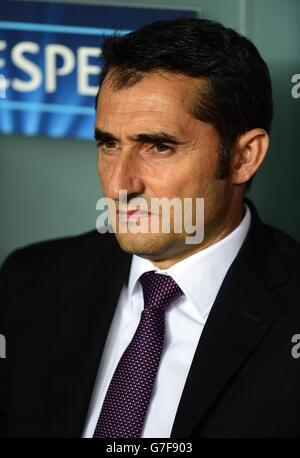 Football - Ligue des champions de l'UEFA - Groupe H - Athlétique Bilbao / FC Porto - Stade San Mames. Ernesto Valverde, entraîneur d'Athletic Bilbao Banque D'Images