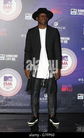 Labrinth arrive pour les MTV Europe Music Awards 2014 à SSE Hydro, Glasgow, Écosse. Banque D'Images