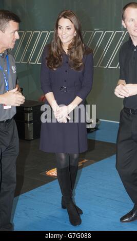 La duchesse de Cambridge, patron de SportsAid lors d'un atelier de l'organisme de bienfaisance au Laboratoire de performance humaine de GSK à l'ouest de Londres. Banque D'Images