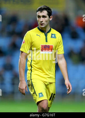 Soccer - Johnstone's Paint Trophy - Area Quarter final - Coventry City / Plymouth Argyle - Ricoh Arena. Carl McHugh, Plymouth Argyle Banque D'Images