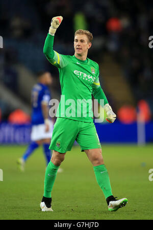 Joe Hart, gardien de but de Manchester City, célèbre après le match de la Barclays Premier League au King Power Stadium de Leicester.APPUYEZ SUR ASSOCIATION photo.Date de la photo: Samedi 13 décembre 2014.Voir PA Story FOOTBALL Leicester.Le crédit photo doit indiquer Nick Potts/PA Wire. Banque D'Images