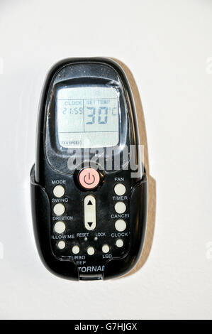 Télécommande climatiseur afficher la température actuelle à 30 degrés Celsius Banque D'Images