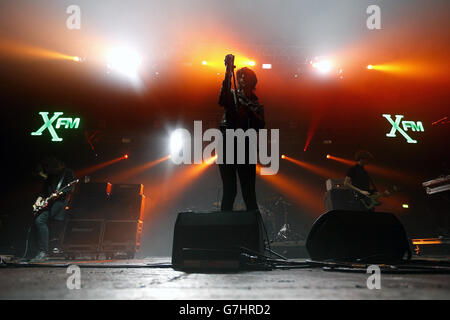 Joshua Hayward, Faris Badwan et Rhys Webb des horreurs se présentant en direct au XFM Winter Wonderland à l'O2 Academy de Brixton, Londres. APPUYEZ SUR ASSOCIATION photo. Date de la photo: Mercredi 17 décembre 2014. Voir l'histoire de PA SHOWBIZ XFM. Le crédit photo doit être lu : Jonathan Brady/PA Wire Banque D'Images