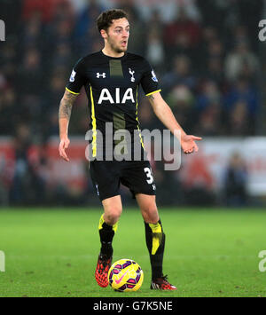 Football - Barclays Premier League - Swansea City / Tottenham Hotspur - Liberty Stadium.Ryan Mason de Tottenham Hotspur pendant le match de la Barclays Premier League au Liberty Stadium, Swansea. Banque D'Images