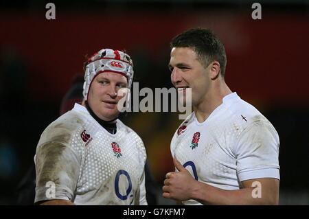 Sam Burgess (à droite) et Thomas Waldrom de Saxons d'Angleterre lors du match international amical au Irish Independent Park, Cork. APPUYEZ SUR ASSOCIATION photo. Photo Date: Vendredi 30 janvier 2015. Voir l'histoire de PA: RUGBYU Irlande. Le crédit photo devrait se lire comme suit : Niall Carson/PA Wire. Banque D'Images