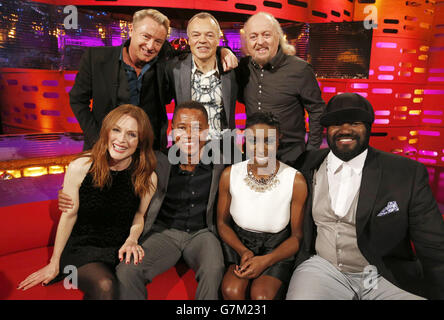 (Rangée arrière, de gauche à droite) Michael Flatley, Graham Norton, Bill Bailey, (rangée avant, de gauche à droite)J ulianne Moore, Cuba Gooding Jr., Laura Mvula et Gregory porter pendant le tournage du Graham Norton Show aux London Studios, dans le centre de Londres. Banque D'Images