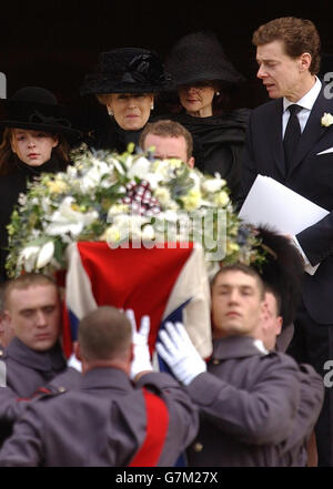 Sir Angus Ogilvy Funeral - Château de Windsor Banque D'Images