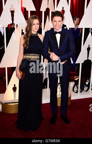 Eddie Redmayne et Hannah Bagshawe arrivent au 87e Academy Awards qui s'est tenu au Dolby Theatre à Hollywood, Los Angeles, CA, États-Unis, le 22 février 2015. Banque D'Images