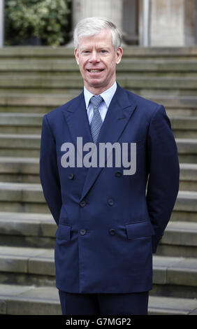 Ian Molson, président du Royal Marsden Hospital de Londres. Les chirurgiens utilisant le système chirurgical da Vinci Xi ont effectué une chirurgie colorectal à l'hôpital. Le principal hôpital de cancer est devenu le premier hôpital en Angleterre à obtenir le modèle le plus récent du système chirurgical qui est utilisé dans le traitement pionnier des patients atteints de cancer. Banque D'Images