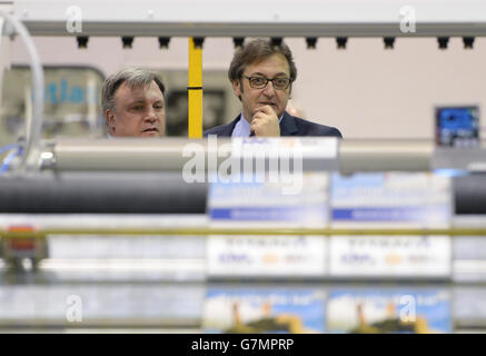 Ed Balls visite à Bedford Banque D'Images