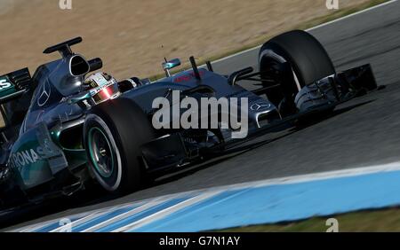 Formule 1 - 2015 Test - quatrième jour - Circuito de Jerez.Mercedes Lewis Hamilton pendant les essais d'avant-saison au Circuito de Jerez à Jerez, en Espagne. Banque D'Images