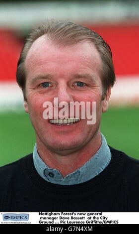 - Football Premiership Carling - Dave Bassett à Nottingham Forest Banque D'Images