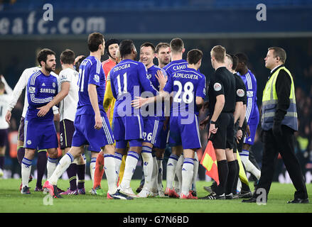 Les joueurs de Chelsea célèbrent après le coup de sifflet final lors du match de la Barclays Premier League à Stamford Bridge, Londres. Banque D'Images