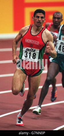 Athlétisme - 6e Championnat du monde en salle de l'IAAF. Benyounes Lahlou, Maroc - 800n Mens Banque D'Images