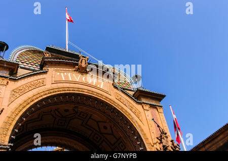 Jardin Tivoli amusement park et jardin d'agrément, à Copenhague, au Danemark. Banque D'Images