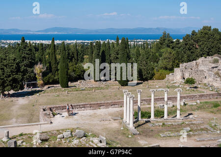Vue depuis la terrasse supérieure de l'Asklepieion, Platani, Kos (Cos), du Dodécanèse, Grèce, région sud de la Mer Egée Banque D'Images