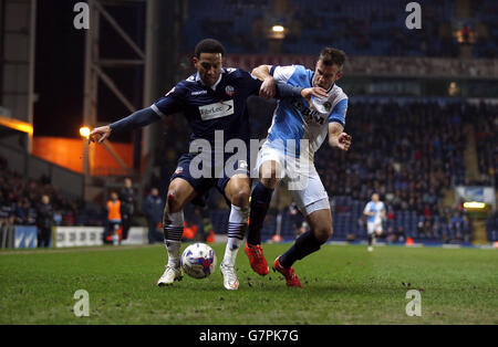 Tommy Spurr (à droite) de Blackburn Rovers et Liam Feeney de Bolton Wanderers Banque D'Images