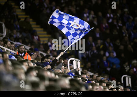 Football - FA Cup - quart de finale - Replay - Reading v Bradford City - Madejski Stadium. Fans de lecture dans les stands du Madejski Stadium Banque D'Images