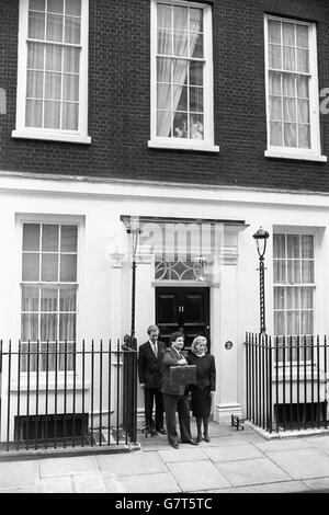 Politique - Chancelier de l'Échiquier Nigel Lawson - Downing Street, Londres Banque D'Images