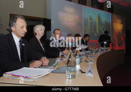 Évaluation du Comité International Olympique - candidature de Londres 2012 - Hôtel four Seasons, Canary Wharf.Les membres de l'équipe de candidature de Londres pour les Jeux Olympiques de 2012 se préparent à accueillir des délégués du Comité International Olympique. Banque D'Images