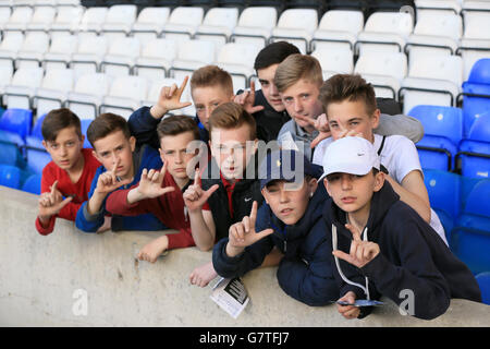 Football - Championnat Sky Bet - Birmingham City / Blackburn Rovers - St Andrews. Les fans de Birmingham City soutiennent leur équipe Banque D'Images