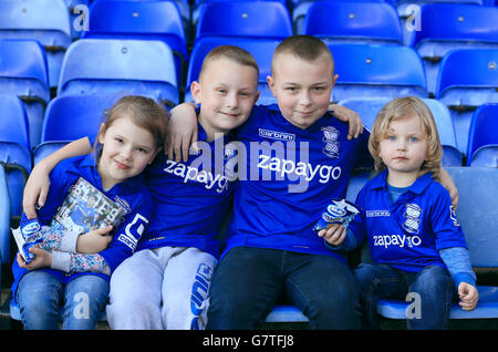 Football - Championnat Sky Bet - Birmingham City / Blackburn Rovers - St Andrews. Les fans de Birmingham City soutiennent leur équipe Banque D'Images