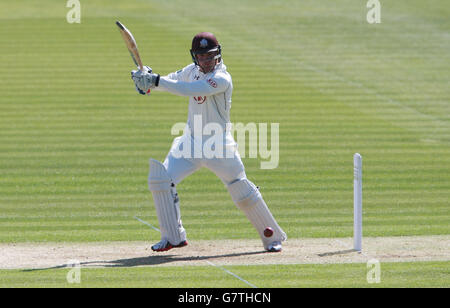 Rory Burns de Surrey batting pendant le match LV=County Championship Division Two au stade SWALEC, Cardiff. Banque D'Images