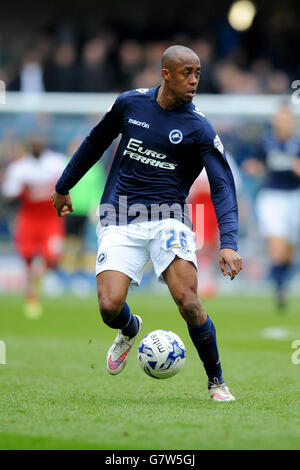 Football - Sky Bet Championship - Millwall v Charlton Athletic - The Den.Jimmy Abdou de Millwall lors du match du championnat Sky Bet à la Den, Londres. Banque D'Images