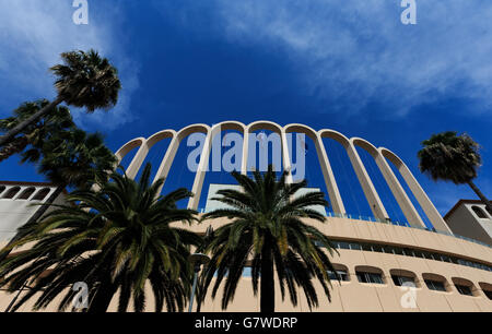 Football - Ligue des champions de l'UEFA - quart de finale - deuxième étape - COMME Monaco / Juventus - Stade Louis II Vue générale du stade louis II de Monaco Banque D'Images