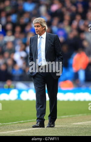 Football - Barclays Premier League - Manchester City / Aston Villa - Etihad Stadium.Manuel Pellegrini, directeur de la ville de Manchester. Banque D'Images