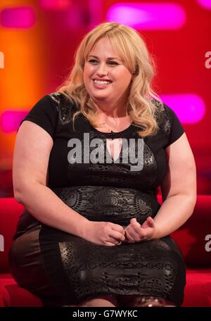 Rebel Wilson pendant le tournage du Graham Norton Show, aux London Studios, dans le sud de Londres. Banque D'Images