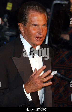 Soirée après-spectacle Vanity Fair - Morton's - Melrose Avenue.George Hamilton. Banque D'Images