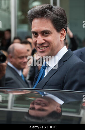 Le leader syndical Ed Miliband au Almeida Theatre d'Islington, dans le nord de Londres, pour faire un discours sur le développement international lors de sa campagne pour l'élection générale de 2015. Banque D'Images