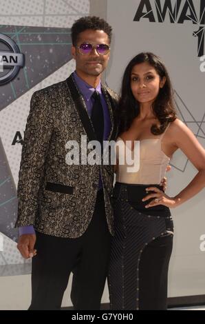 Los Angeles, CA, USA. 26 Juin, 2016. Eric Benet, Manuela Testolini au niveau des arrivées pour 2016 - Arrivées BET Awards, Microsoft Theatre, Los Angeles, CA, 26 juin 2016. © Priscille Grant/Everett Collection/Alamy Live News Banque D'Images