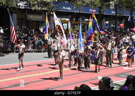 San Francisco, USA. 26 Juin, 2016. Les Scouts pour l'équité dans les marches LGBT Pride Parade 46e assemblée annuelle à San Francisco, Californie, USA. Credit : Hao Guo/Alamy Live News Banque D'Images